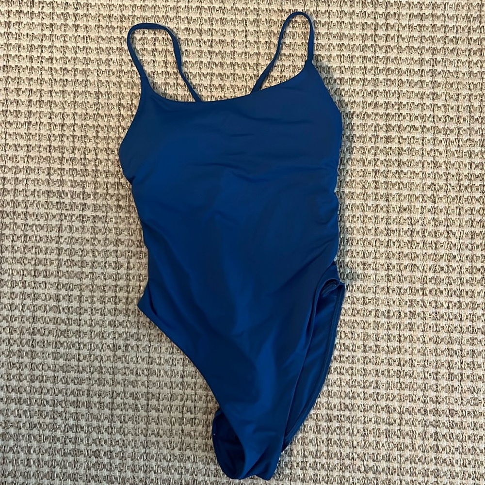Everlane one piece bathing suit - new never worn